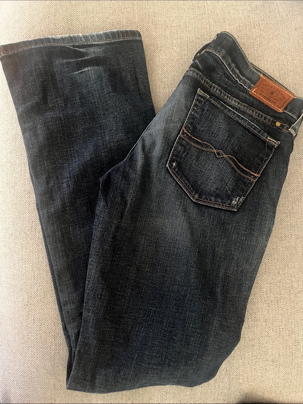 Dark Wash  boot cut Jeans with Classic Pocket Stitch